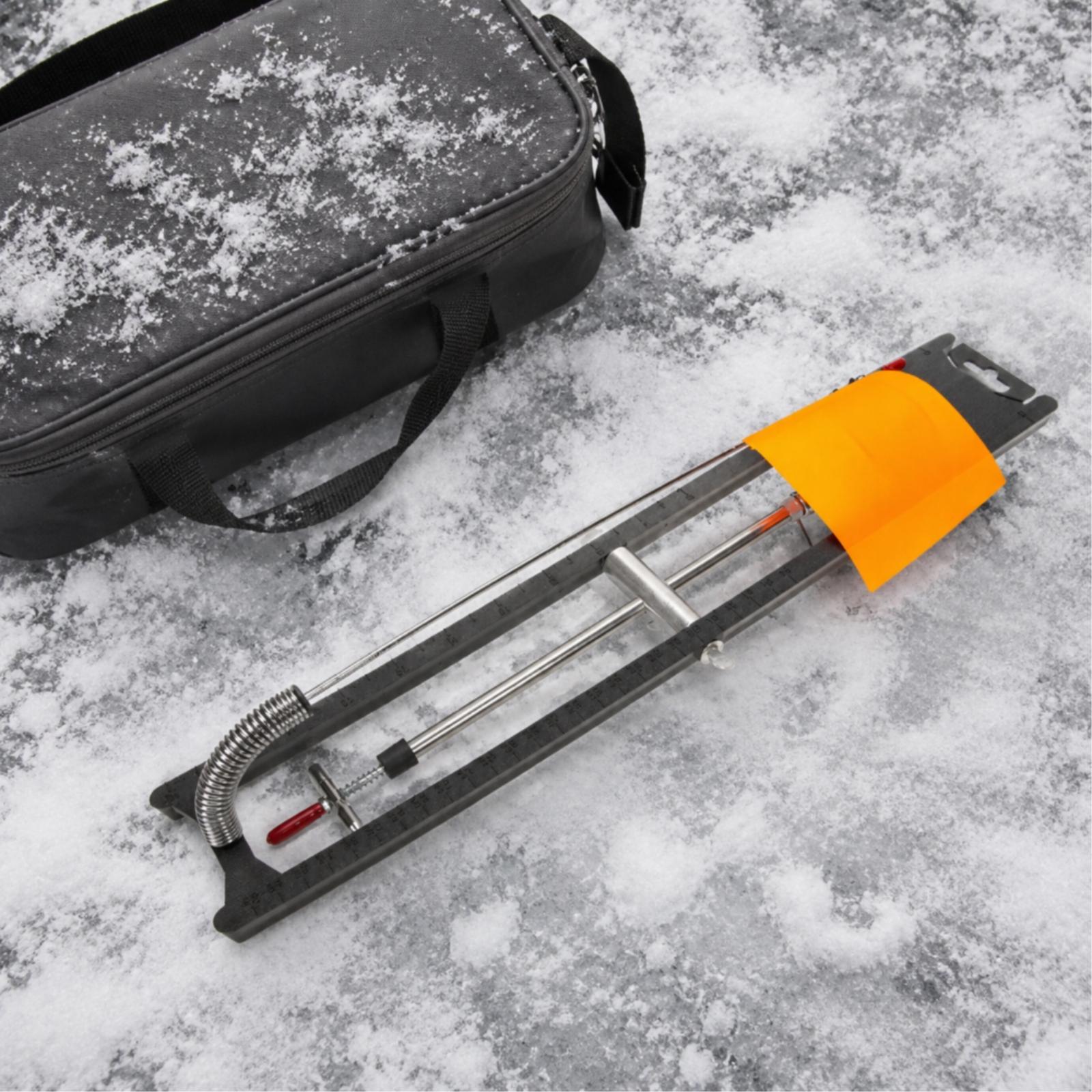 屋外の冬の湖での使用に適した、アンカー付きの黒色のエンジニア - Ice Fishing Tip Up のレビューと価格